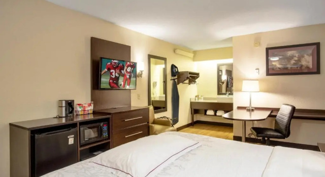 Номер Premium Red Roof Inn PLUS+ Columbus - Dublin