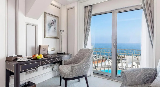 Номер Standard Les Ambassadeurs Marina Hotel & Casino