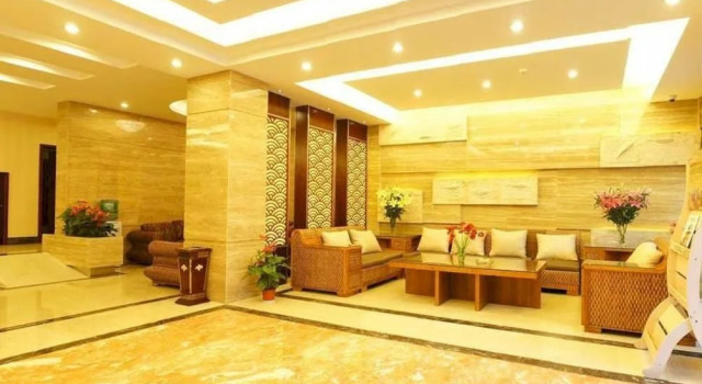 Kunming Chengjian Hotel, Rezerwuj Hotel Hotele w Kunming z parkingiem, Parking