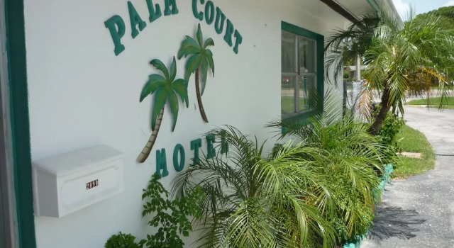 Palm Court Motel, Buchen Sie Motel Dunedin Pinellas County