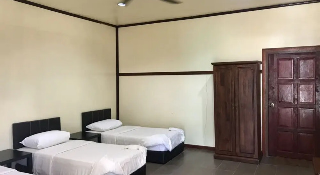 Mantanani Dugong Beach, Prenota Hotel Kota Kinabalu Sabah