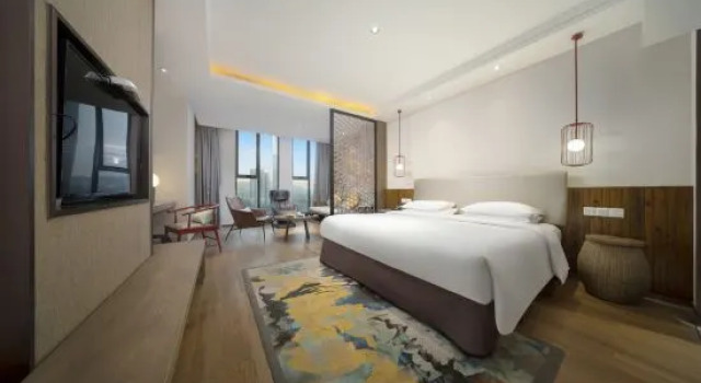 Люкс с красивым видом из окна Manju Hotel (Zhuji Wanfeng Xintiandi Yongli Plaza)