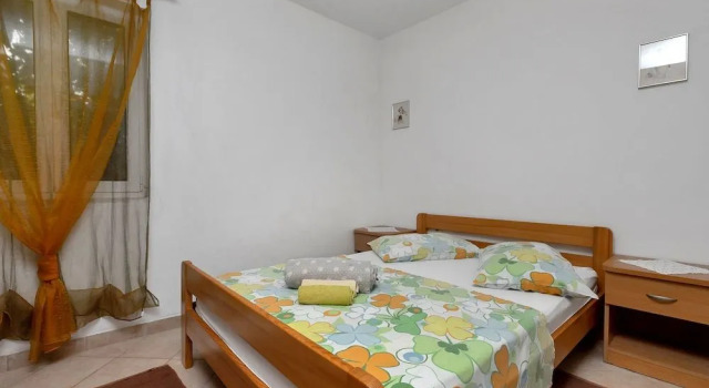 Apartments Robinzon Milivoj, Foglalás Apartman Bogomolje Hvar sziget