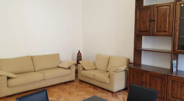 Flowers House - La Casa Dei Fiori, Забронировать Отель Отели в центре Триеста, в центре, Парковка