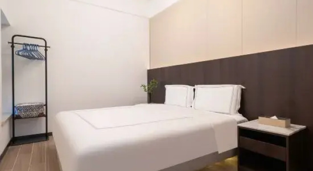Люкс с 2 комнатами с балконом Wanning Yueshan Meisu Shenzhou Peninsula Store