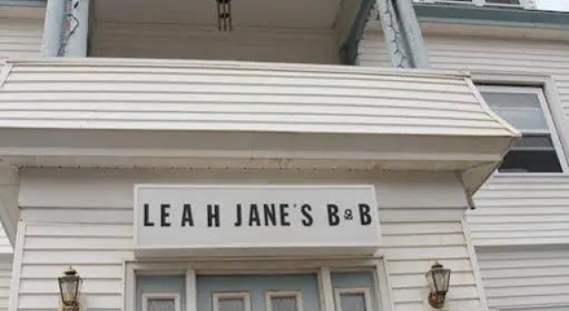 Leah Jane's Bed & Breakfast, Buchen Sie Hotel Moncton New Brunswick, in der Nähe von Moncton-Stadion