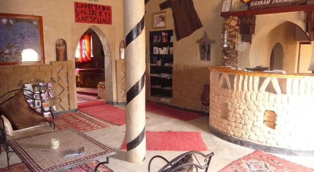 Hotel Kasbah Bivouac Lahmada, Rezervovat Hotel Hotely v Meknes-Tafilalet s parkováním, Parkování