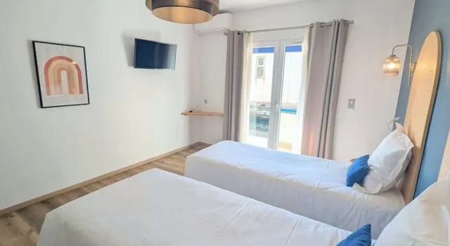 Двухместный номер Comfort Цокольный этаж с балконом Hôtel Flor