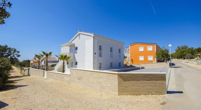 Apartments Villa V, Забронировать Апартаменты/квартира Отели Zadar Islands с бассейном, Бассейн
