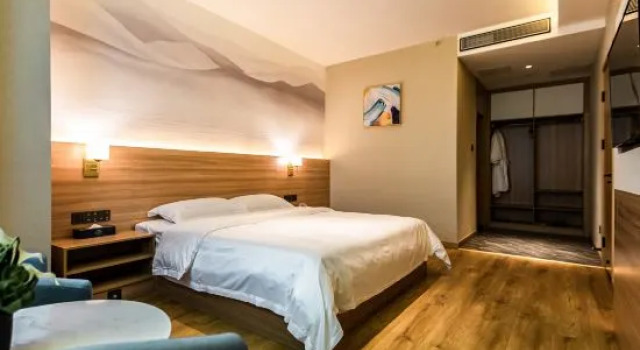Люкс Deluxe Huifeng Hotel