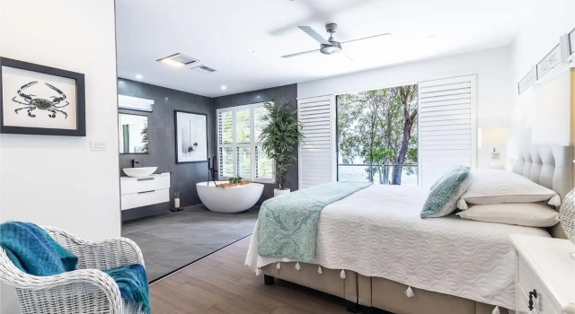 'Ambience on the Waterfront', 14 Danalene Pd - Prestige waterfront property