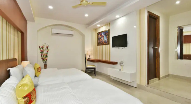 Pinaz Royale, Rezervovat Hotel Hotely v Punjab s parkováním, Parkování