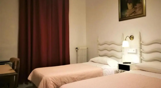 Двухместный номер Standard Hostal Montsoliu