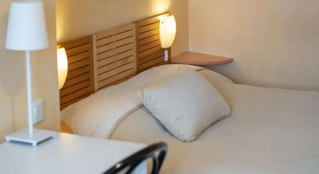 Hotel Le Marais Restaurant Caillebotte, Rezervasyon Otel Challans otoparklı oteller, Otopark