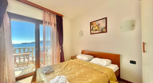 Апартаменты Grand с 3 комнатами с видом на море Sea view Apartments Rafailovici