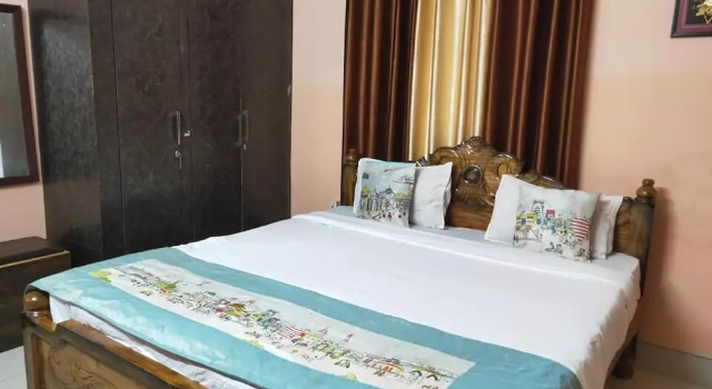 SR Corporate Homes, Varaa Hotelli Hotellit Bhubaneswar aamiaisella, Aamiainen