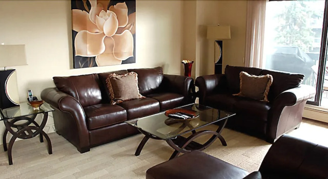 Corporate Suites of Calgary - Rosewood Estates, Забронировать Отель Отели Калгари 4 звезды, рядом с 7th Street C Train, 4*