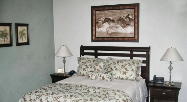 Triangle Inn Resort, Забронировать Курортный отель Курортные отели Палм-Спрингса, рядом с Cameron Center Shopping Center, Курортный отель