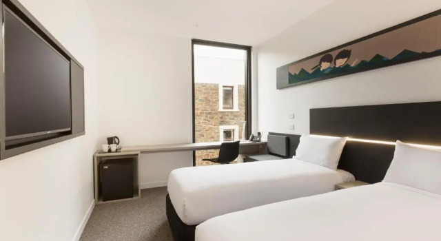 Семейный номер Deluxe ibis Adelaide