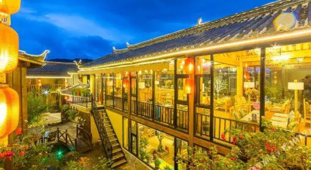 C＇est La Vie Boutique Hotel, Забронировать Бутик-отель Бутик-отели Лицзян, рядом с Улица Сквер-стрит Древнего города Шухэ, Бутик-отель