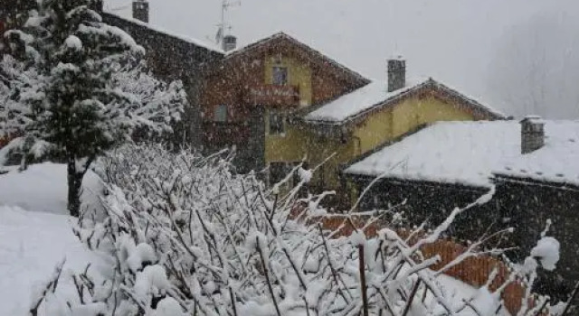 Relais du Paradis Chambres dHôtes, Забронировать Отель Интрод 
