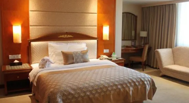 Люкс Business Chuxiong WeishengXiongbao Hotel