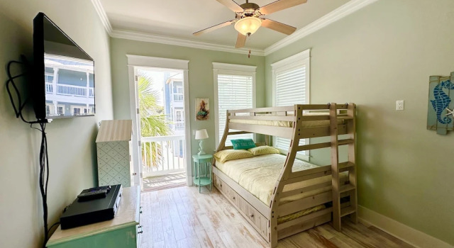 Casa Bella 5 Bedroom Home by RedAwning