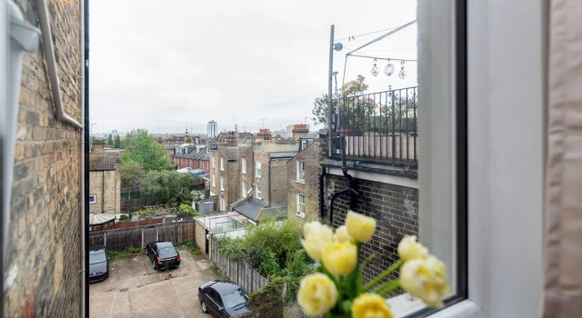 Апартаменты Executive WelcomeStay Clapham Junction 2 bedroom Apartment
