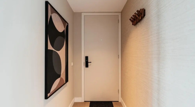 1 Bedroom Apartment in Den Haag, Забронировать Апартаменты/квартира Отели Южной Голландии с парковкой, Парковка
