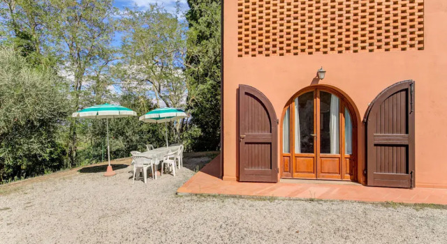 Pet-friendly Space With Pool, Забронировать Дом для отпуска Коттеджи Гамбасси-Терме, Коттедж