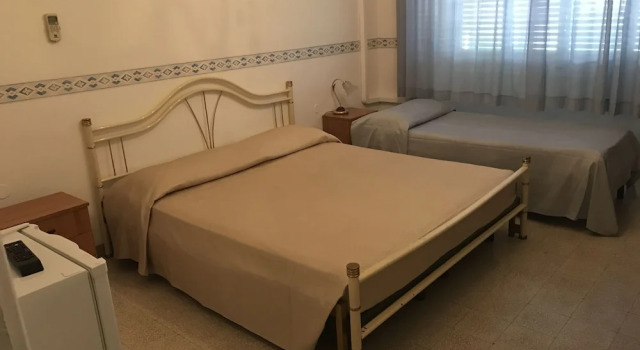Economică triplă cameră Eden Park Hotel
