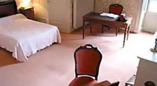 Chateau Hotel Beuvrière, Забронировать Отель  