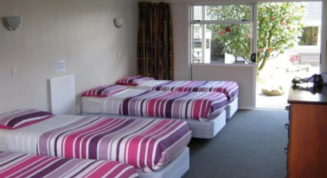 Finlay Jacks Backpackers, Забронировать Отель Отели Lake Taupo 3 звезды, 3*