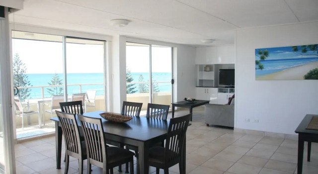 Номер Standard с 2 комнатами с балконом и с видом на океан Wyuna Beachfront Holiday Apartments