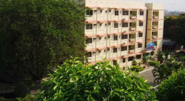 Cong Doan Thanh Da Hotel, Забронировать Отель Отели Куан-Бинь-Тхань с парковкой, Парковка
