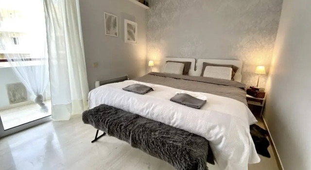 Апартаменты c 1 комнатой с балконом и с видом на океан Nice Seafront Flat - Beach Port Athens Airport