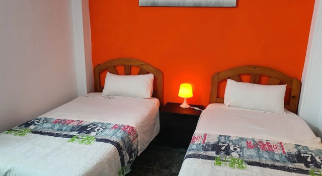 Low Cost Room Plaza de Hierro III