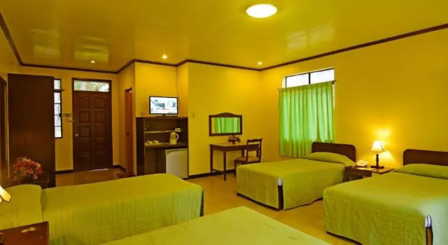 Четырёхместный номер Deluxe Eden Nature Park and Resort