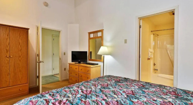 21202 Cedarbrook two bedroom Suite