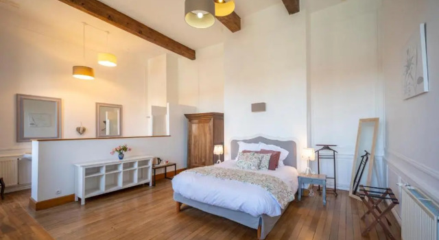 Château de Loubéjac, Rezervovat Hotel 3hvězdičkové hotely v L'Honor-de-Cos, 3*