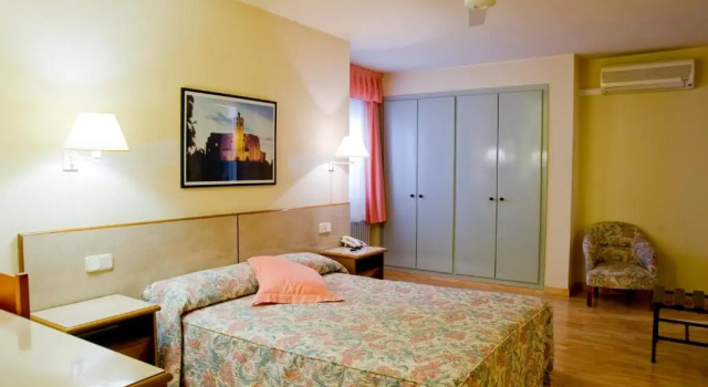 Двухместный номер Standard Hotel Balaguer
