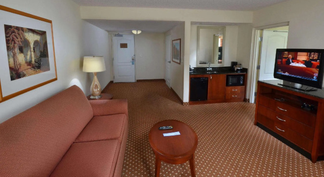 Четырёхместный полулюкс Hilton Garden Inn Greensboro