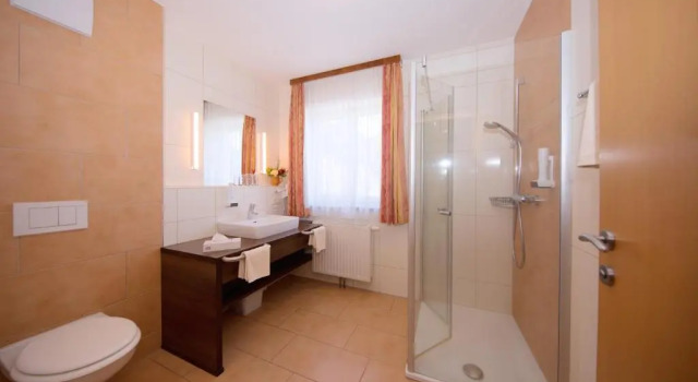 Двухместный номер Standard с балконом Gasthof - Landhotel Ernst