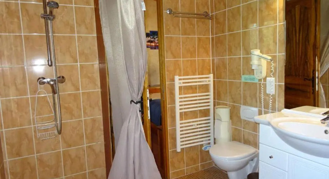 Четырёхместный номер Comfort AU BOIS FLEURI Les Chambres dHôtes