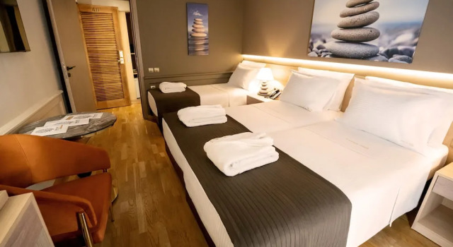 Трёхместный номер Standard Coral Hotel Athens