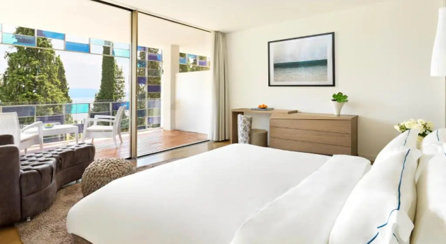 Люкс Eden Reserve Hotel