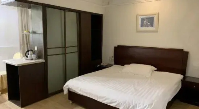 99 Inn Chain (Changshu Fangtayan Baibaiban)