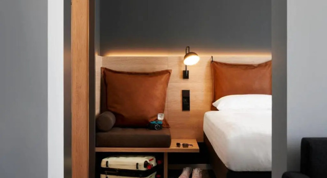 Двухместный семейный номер Standard Moxy Milton Keynes