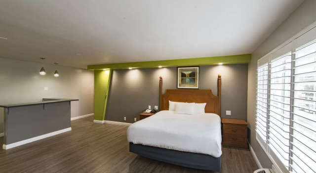 The SeaScape Inn