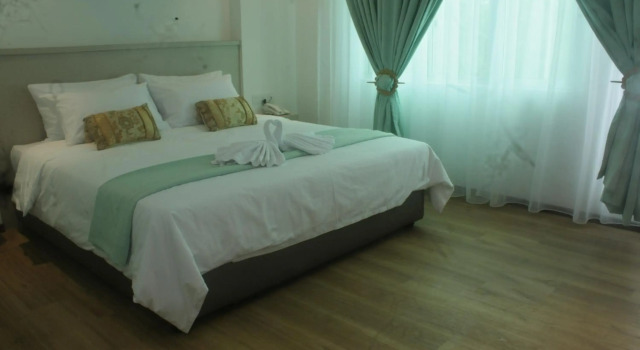 New Glow Hotel Miri